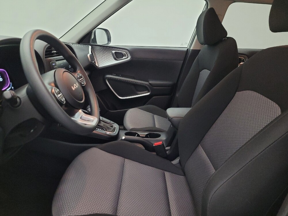 2025 Kia Soul in Phoenix, AZ 85015 - 18119677 17