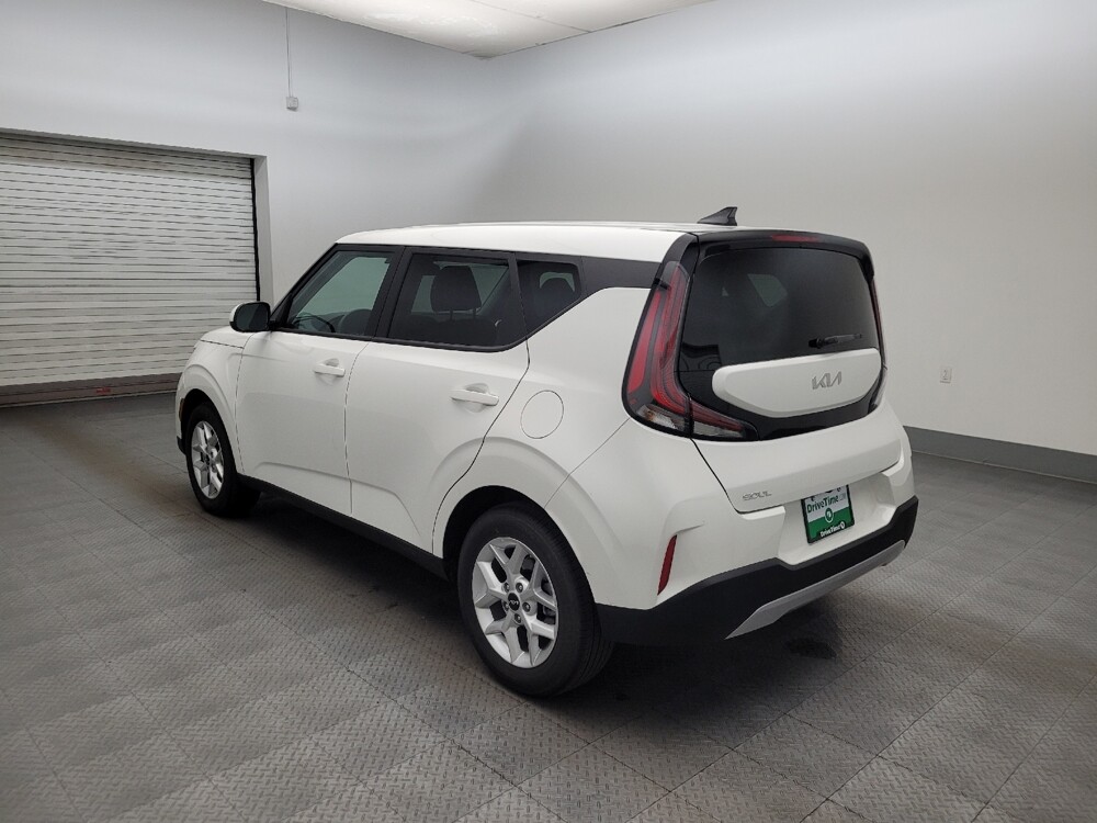 2025 Kia Soul in Phoenix, AZ 85015 - 18119677 5