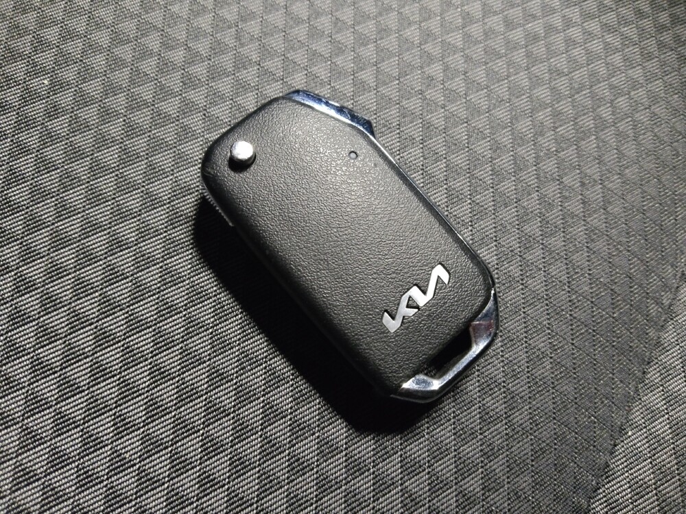 2025 Kia Soul in Phoenix, AZ 85015 - 18119677 32