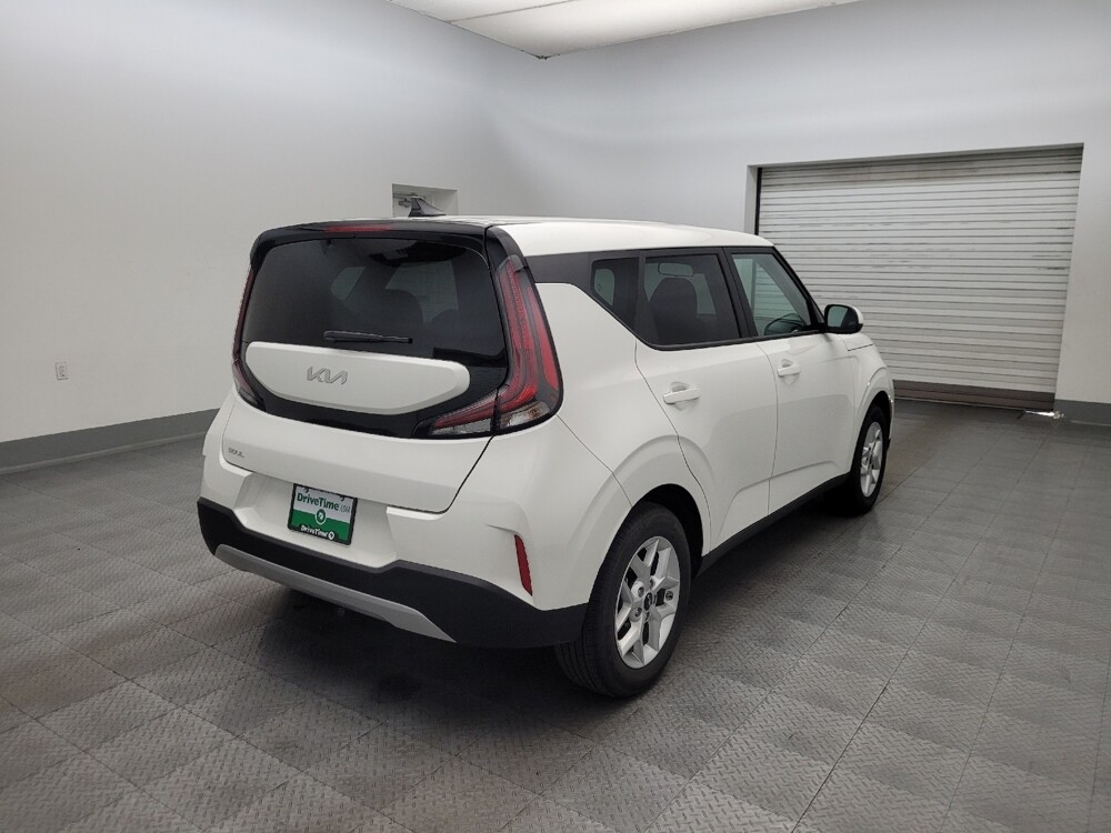 2025 Kia Soul in Phoenix, AZ 85015 - 18119677 9