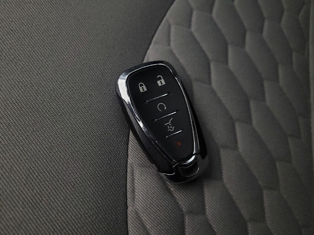 2020 Chevrolet Equinox in Mesa, AZ 85210 - 18119680 32