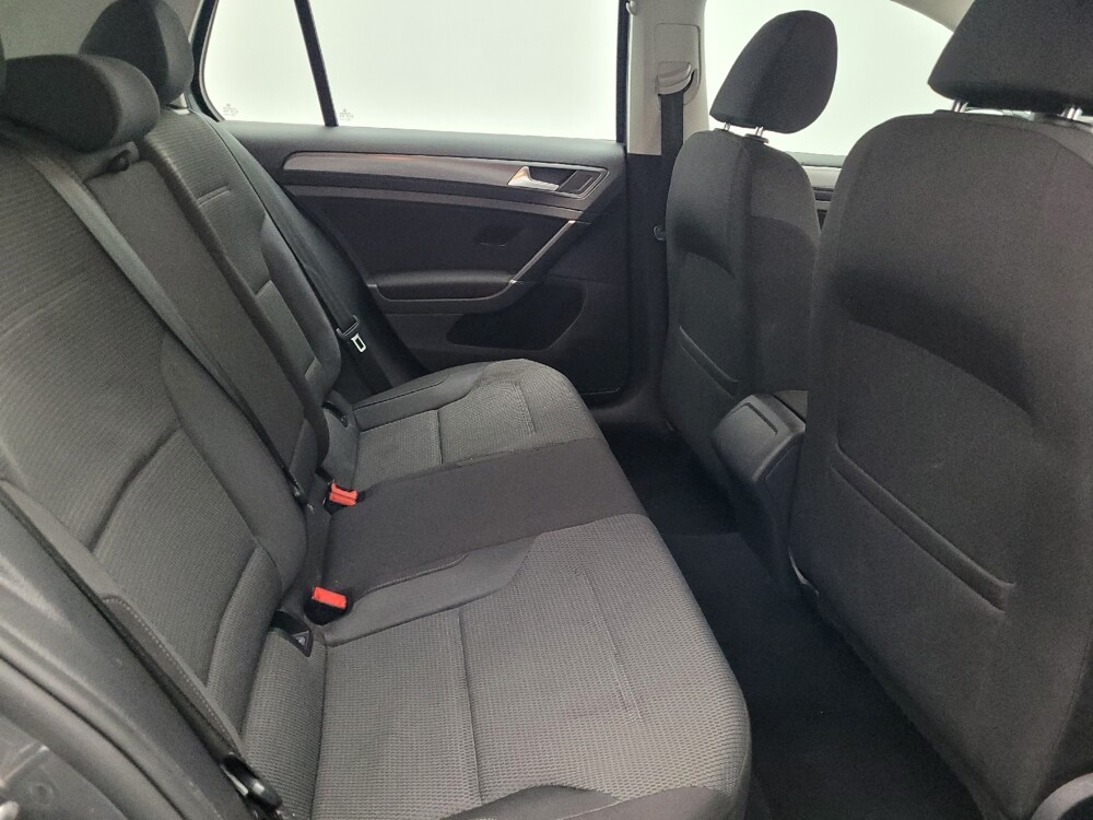 2019 Volkswagen Golf in Gainesville, FL 32609 - 18119688 19