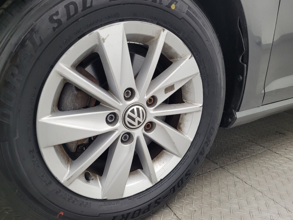 2019 Volkswagen Golf in Gainesville, FL 32609 - 18119688 31