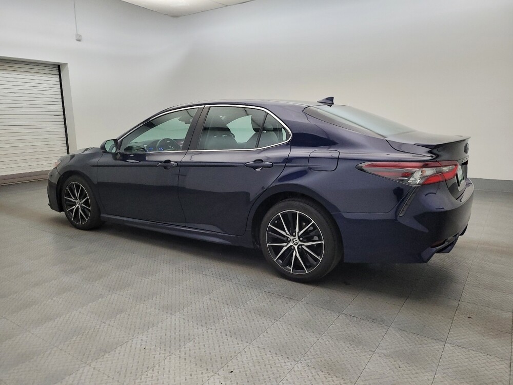 2021 Toyota Camry in Glendale, AZ 85301 - 18119691 3