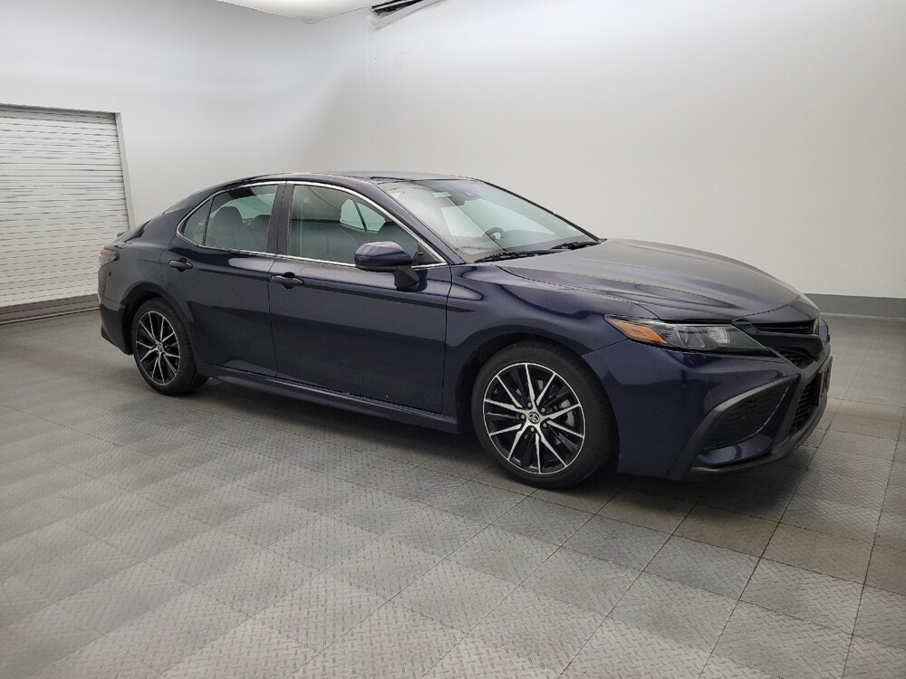 2021 Toyota Camry in Glendale, AZ 85301 - 18119691 11