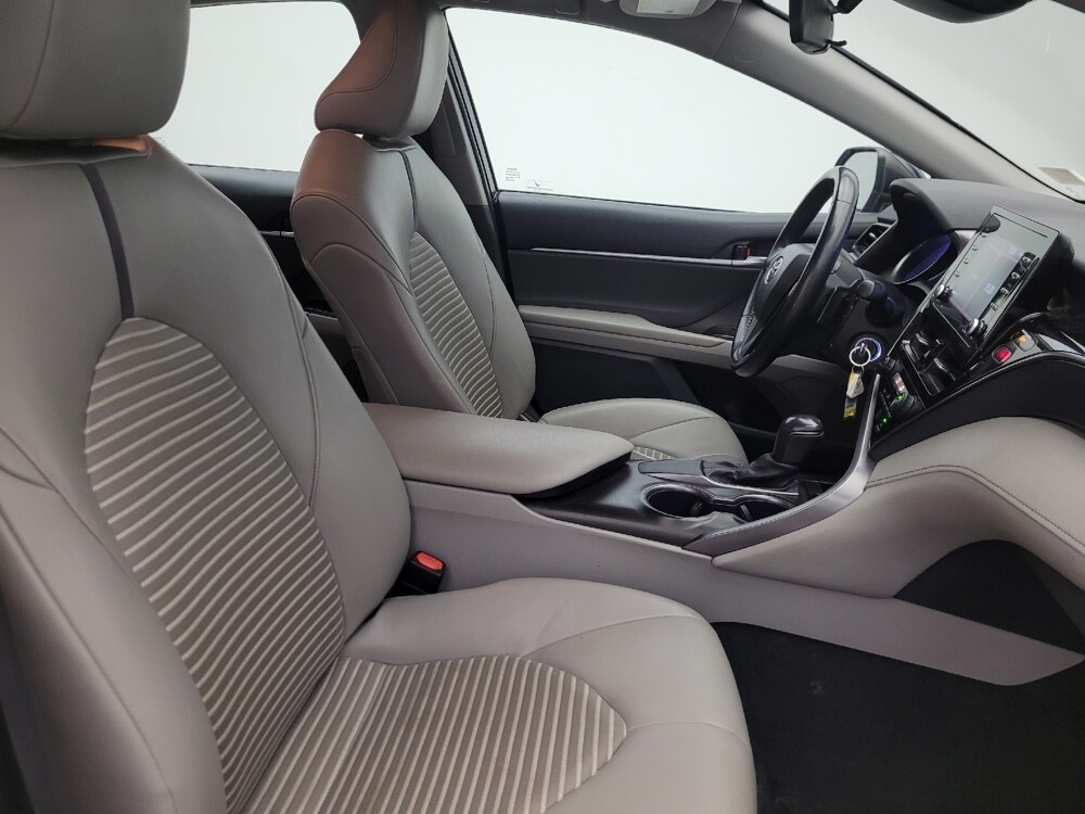 2021 Toyota Camry in Glendale, AZ 85301 - 18119691 21