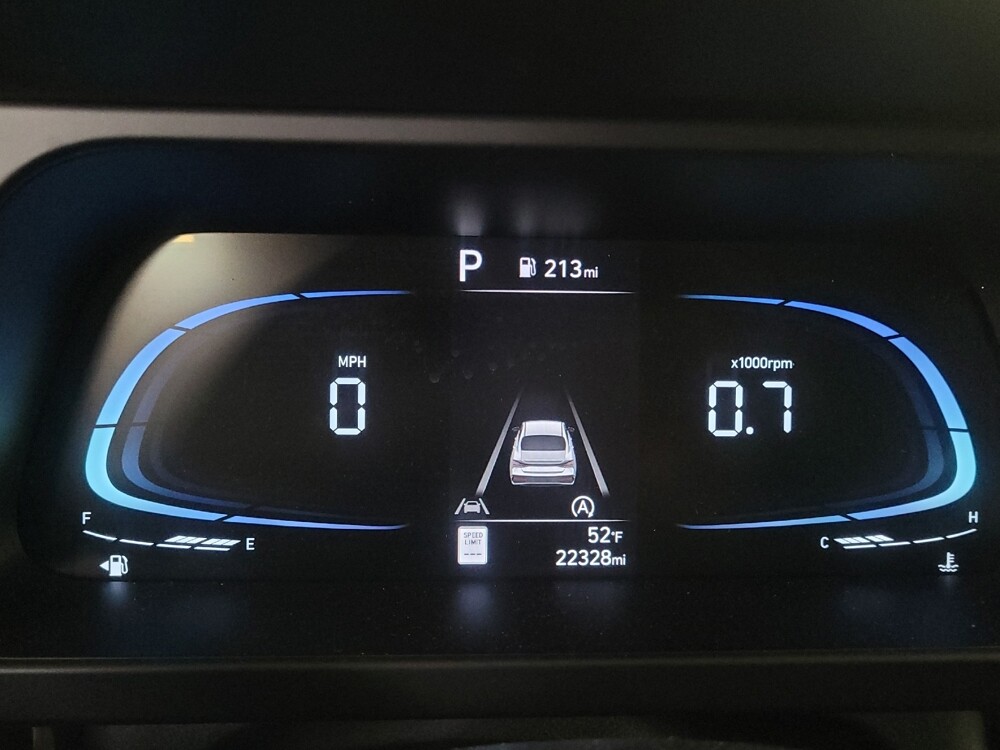 2024 Hyundai Elantra in Union City, GA 30291 - 18119710 23