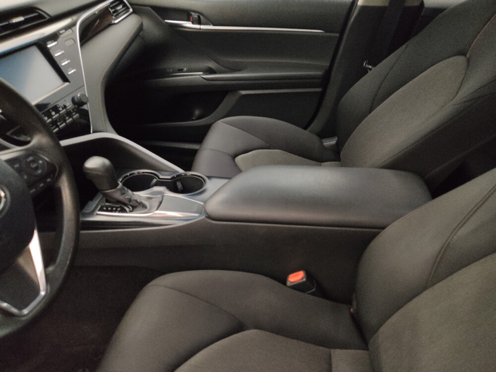 2018 Toyota Camry in Lakeland, FL 33815 - 18119722 17