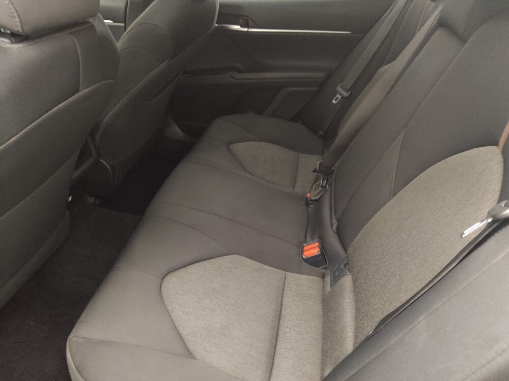 2018 Toyota Camry in Lakeland, FL 33815 - 18119722 18