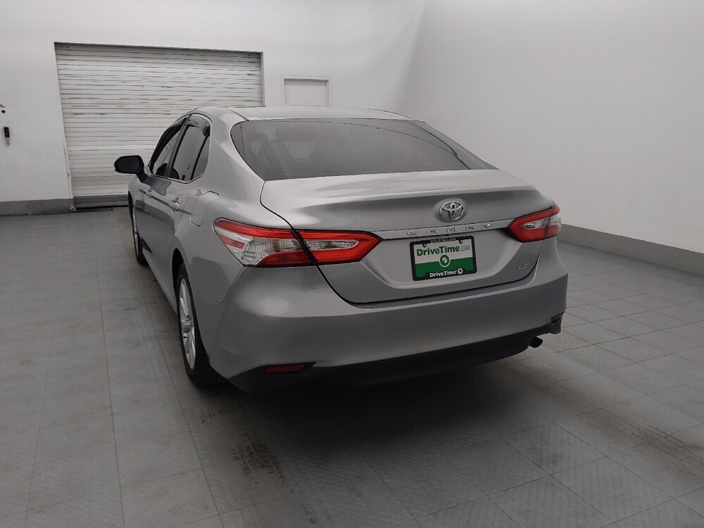 2018 Toyota Camry in Lakeland, FL 33815 - 18119722 5