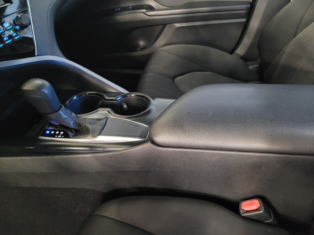 2018 Toyota Camry in Lakeland, FL 33815 - 18119722 26