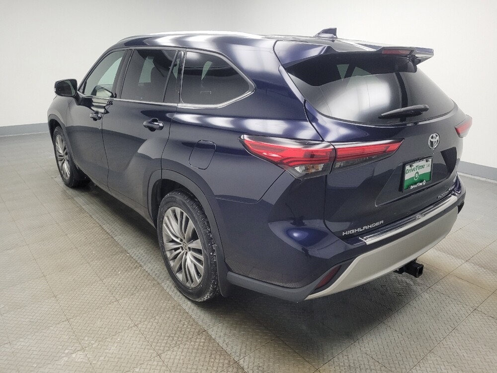 2021 Toyota Highlander in Mishawaka, IN 46545 - 18119723 3