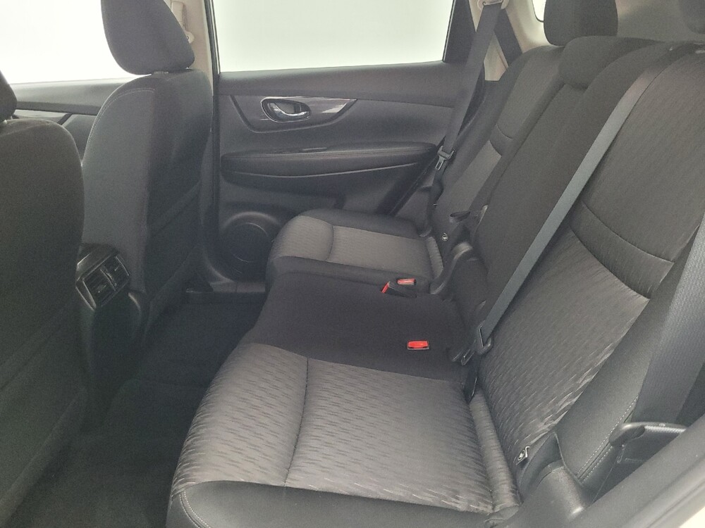 2019 Nissan Rogue in Las Vegas, NV 89102 - 18119727 18