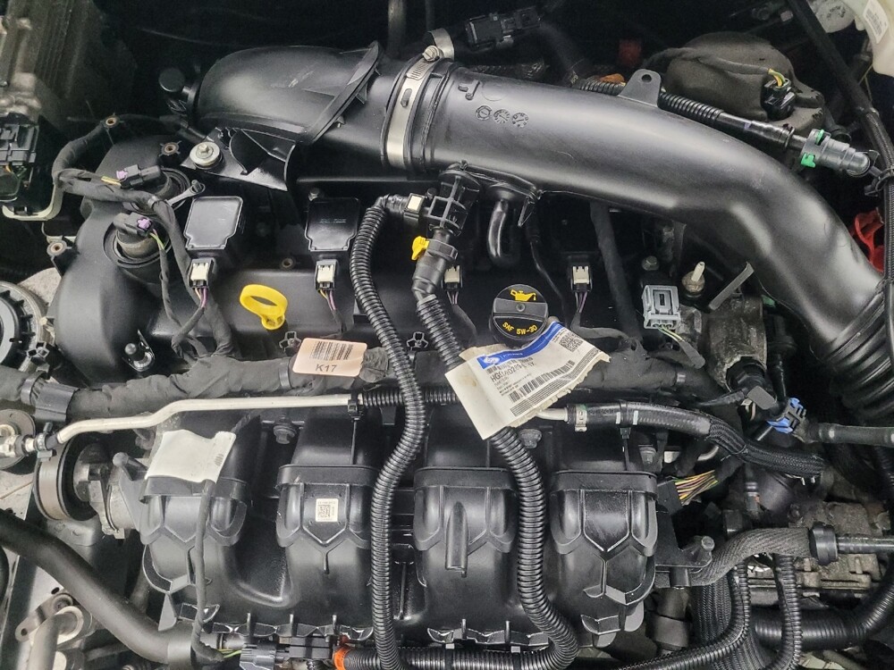 2020 Ford Fusion in Indianapolis, IN 46222 - 18119730 30