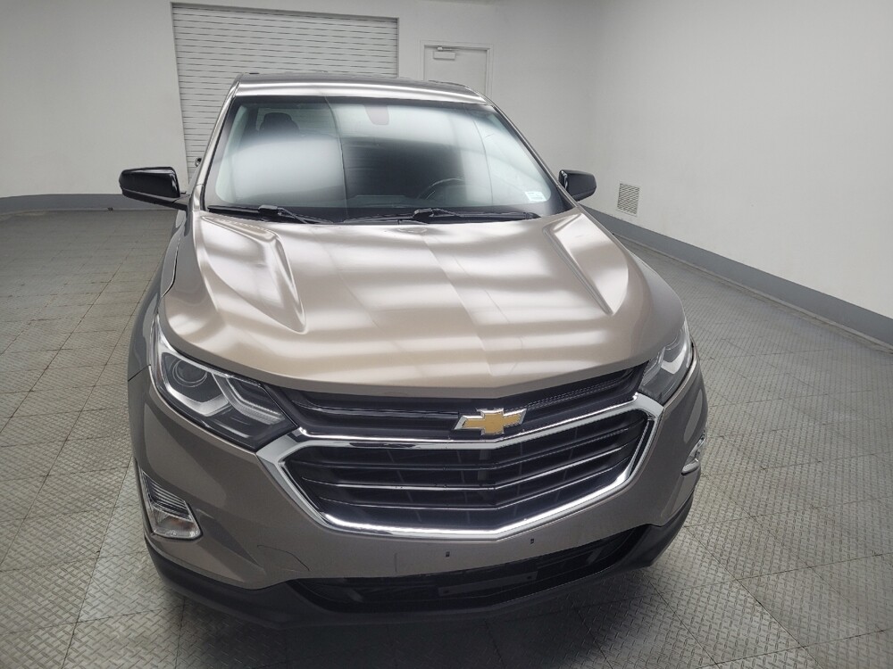 2018 Chevrolet Equinox in Indianapolis, IN 46222 - 18119731 14