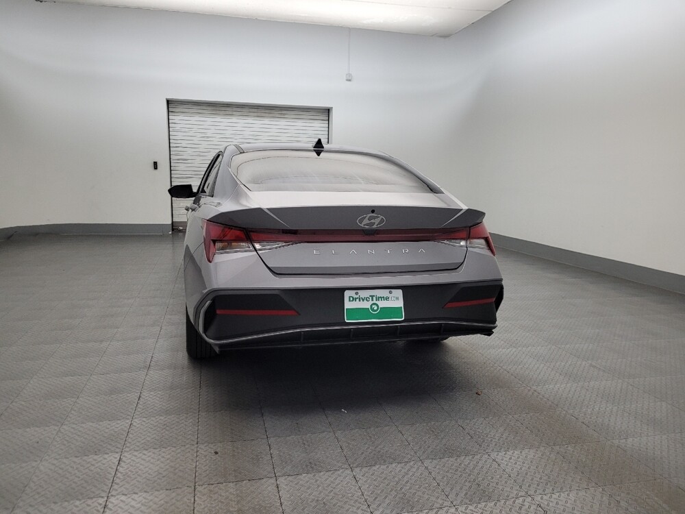 2025 Hyundai Elantra in Phoenix, AZ 85015 - 18119733 6