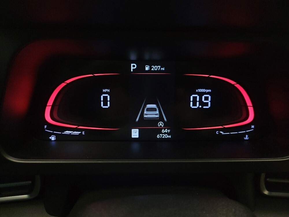 2025 Hyundai Elantra in Phoenix, AZ 85015 - 18119733 23