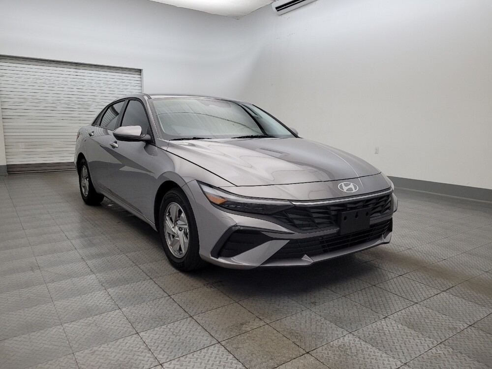 2025 Hyundai Elantra in Phoenix, AZ 85015 - 18119733 13