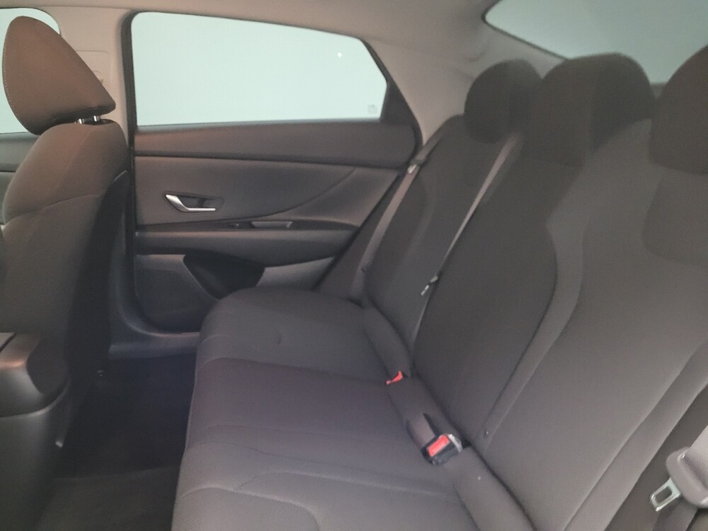 2025 Hyundai Elantra in Phoenix, AZ 85015 - 18119733 18