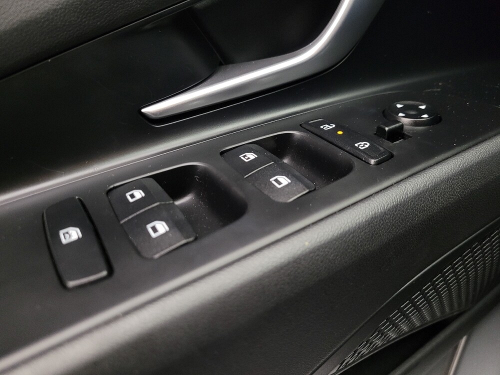 2025 Hyundai Elantra in Phoenix, AZ 85015 - 18119733 27