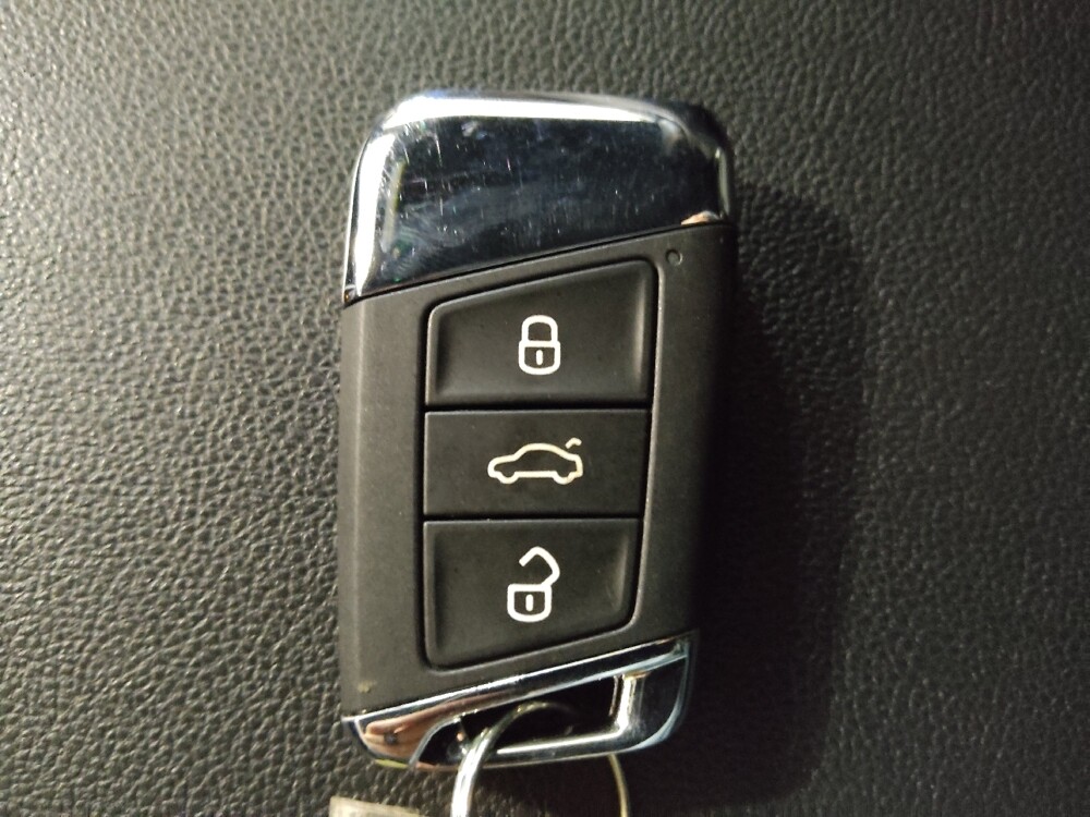 2021 Volkswagen Atlas in Oklahoma City, OK 73139 - 18119737 32