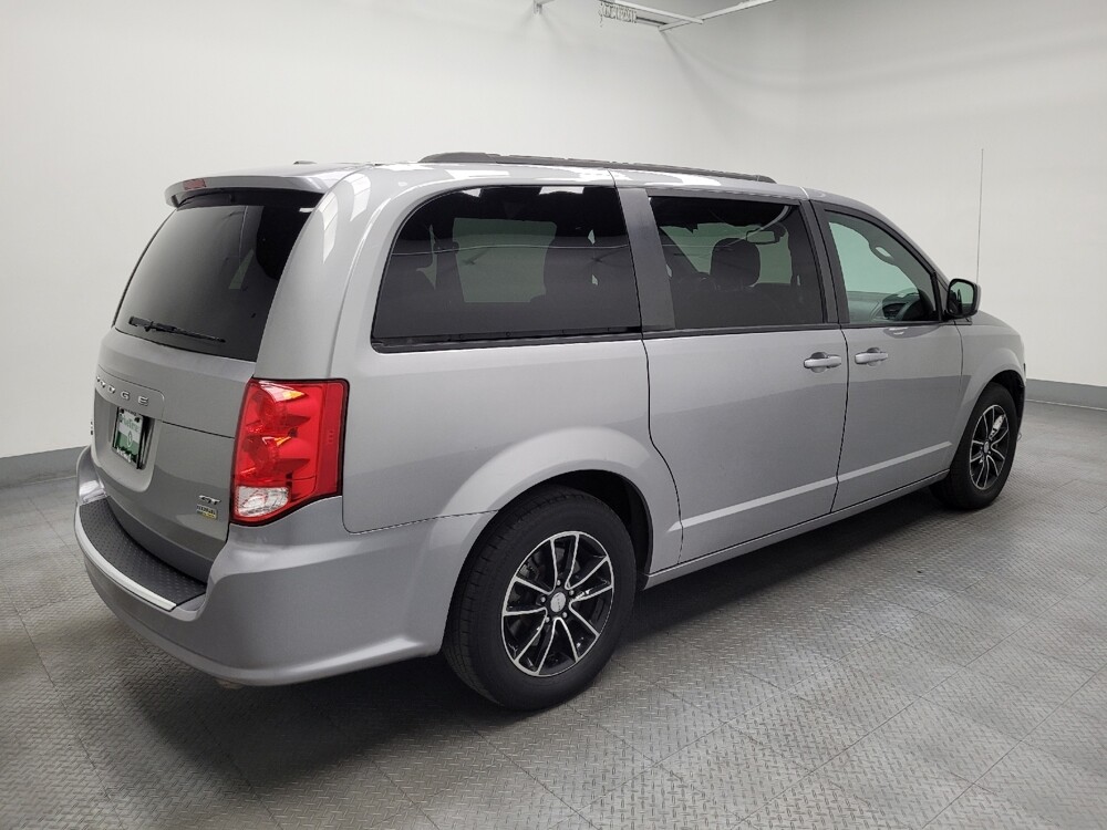 2019 Dodge Grand Caravan in Las Vegas, NV 89104 - 18119749 10