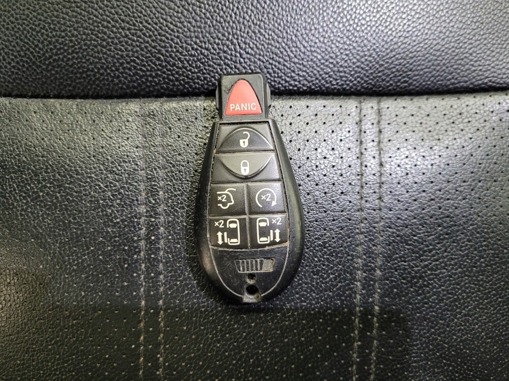 2019 Dodge Grand Caravan in Las Vegas, NV 89104 - 18119749 32