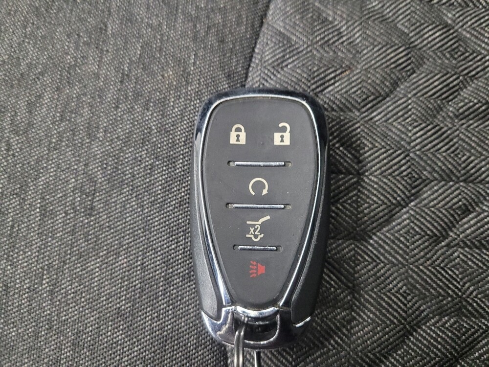 2022 Chevrolet Equinox in Indianapolis, IN 46222 - 18119757 32