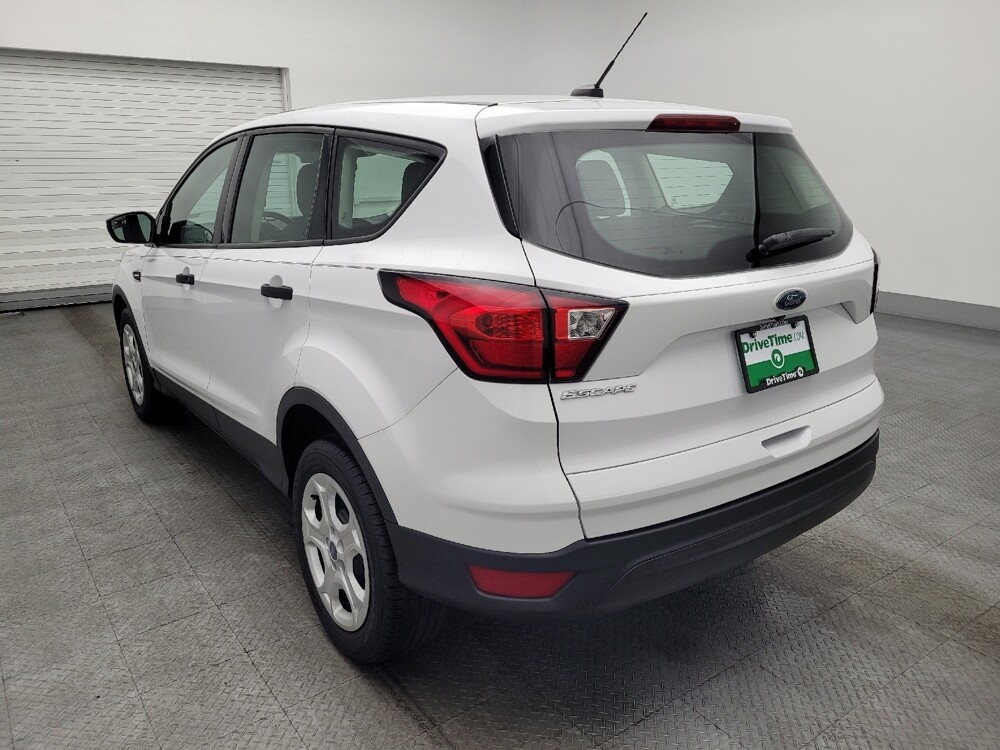 2019 Ford Escape in Ocala, FL 34471 - 18119770 5