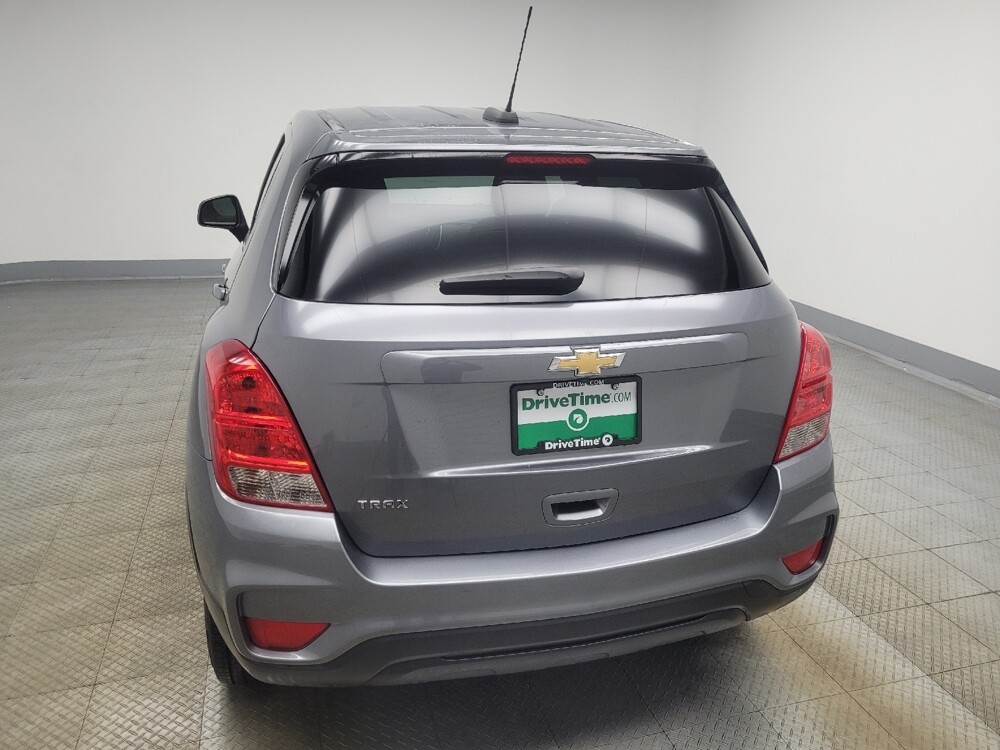 2020 Chevrolet Trax in Highland, IN 46322 - 18119772 6