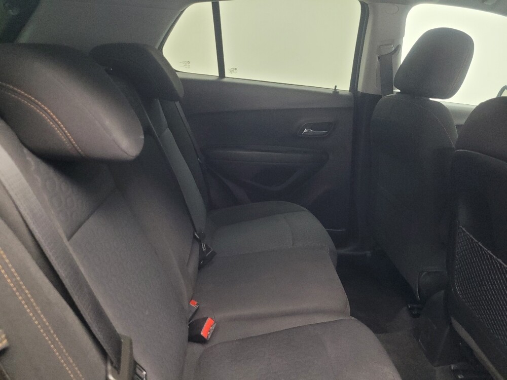 2020 Chevrolet Trax in Highland, IN 46322 - 18119772 19