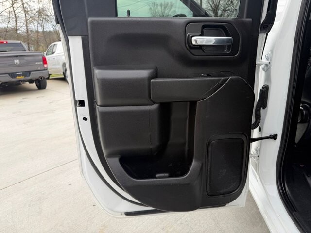 2020 GMC Sierra 2500 in Knoxville, TN 37920 - 18119778 8