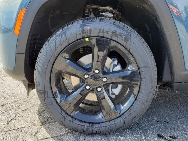 2026 Jeep Grand Cherokee in Bedford, OH 44146 - 18119784 12