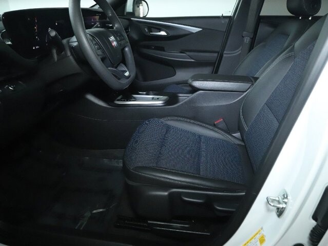 2025 Buick Envista in Bedford, OH 44146 - 18119786 18