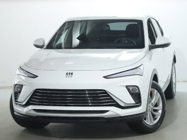 2025 Buick Envista in Bedford, OH 44146 - 18119786 3