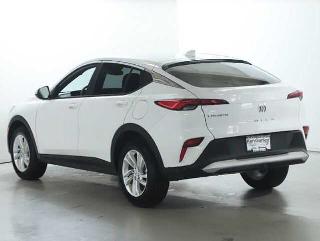 2025 Buick Envista in Bedford, OH 44146 - 18119786 40