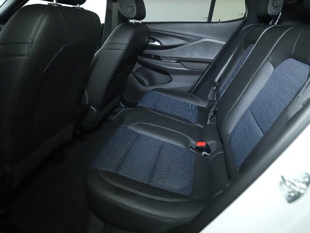 2025 Buick Envista in Bedford, OH 44146 - 18119786 14