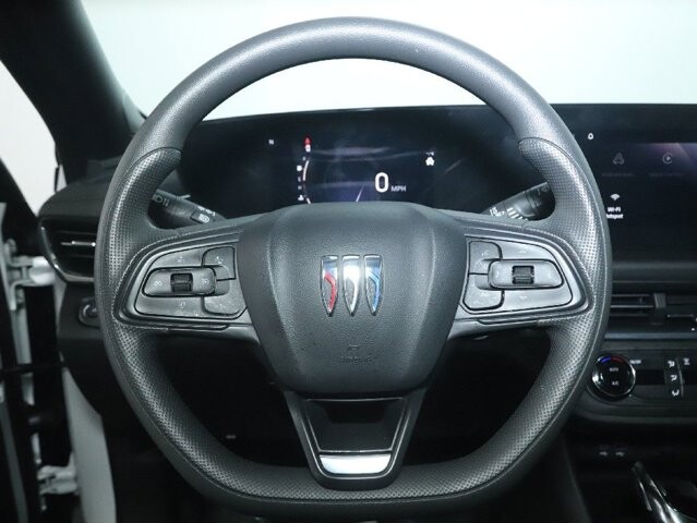 2025 Buick Envista in Bedford, OH 44146 - 18119786 21