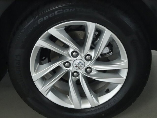 2025 Buick Envista in Bedford, OH 44146 - 18119786 39