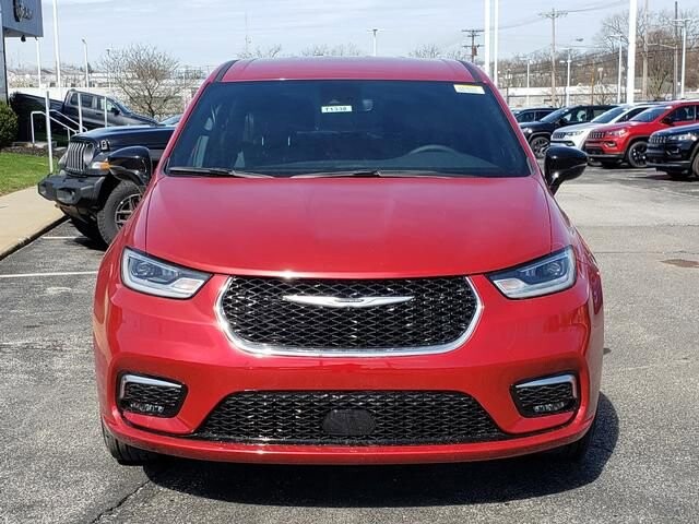 2026 Chrysler Pacifica in Bedford, OH 44146 - 18119791 5