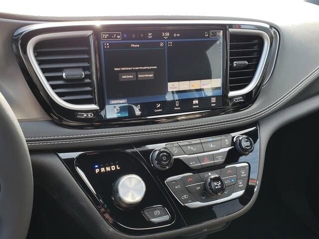 2026 Chrysler Pacifica in Bedford, OH 44146 - 18119791 11