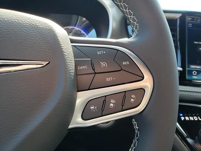 2026 Chrysler Pacifica in Bedford, OH 44146 - 18119791 10