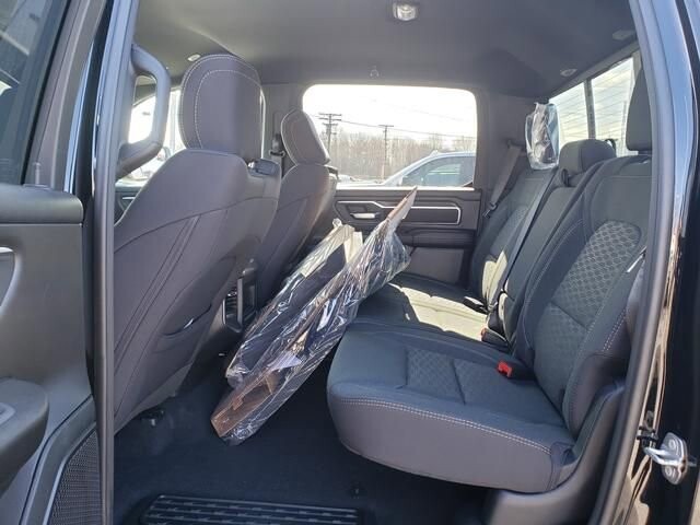 2026 RAM 1500 in Bedford, OH 44146 - 18119793 7