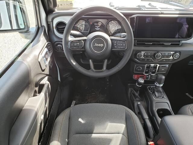 2026 Jeep Gladiator in Bedford, OH 44146 - 18119794 9