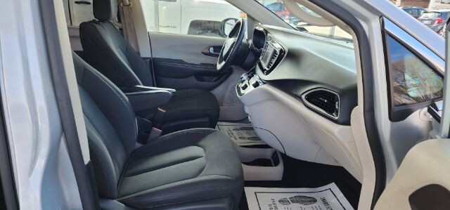 2022 Chrysler Voyager in Barton, MD 21521 - 18119796 16