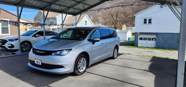 2022 Chrysler Voyager in Barton, MD 21521 - 18119796 3