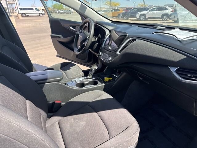 2023 Chevrolet Malibu in Winslow, AZ 86046 - 18119802 15