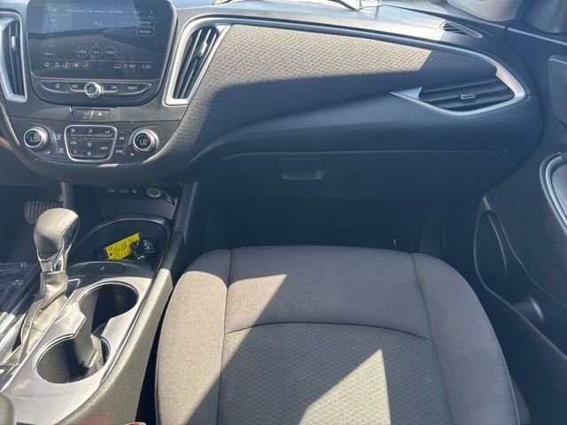 2023 Chevrolet Malibu in Winslow, AZ 86046 - 18119802 12