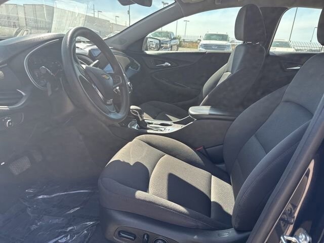 2023 Chevrolet Malibu in Winslow, AZ 86046 - 18119802 8