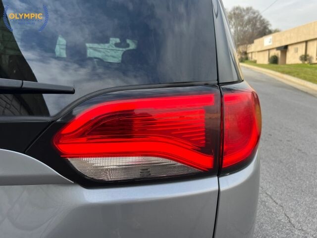 2017 Chrysler Pacifica in Decatur, GA 30032 - 18119805 16